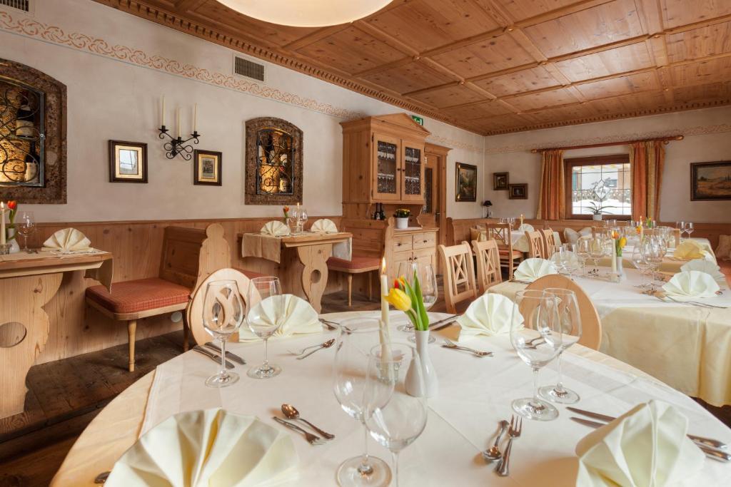 Landhotel Foehrenhof 엘마우 외부 사진